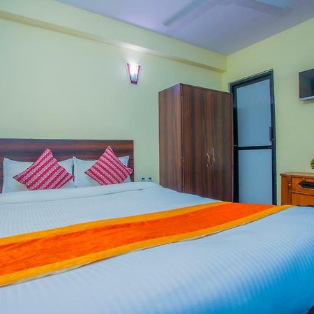 Oyo 492 Hotel Yeti Home Katmandu Kültér fotó