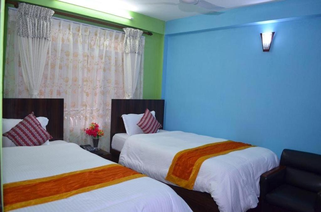 Oyo 492 Hotel Yeti Home Katmandu Kültér fotó