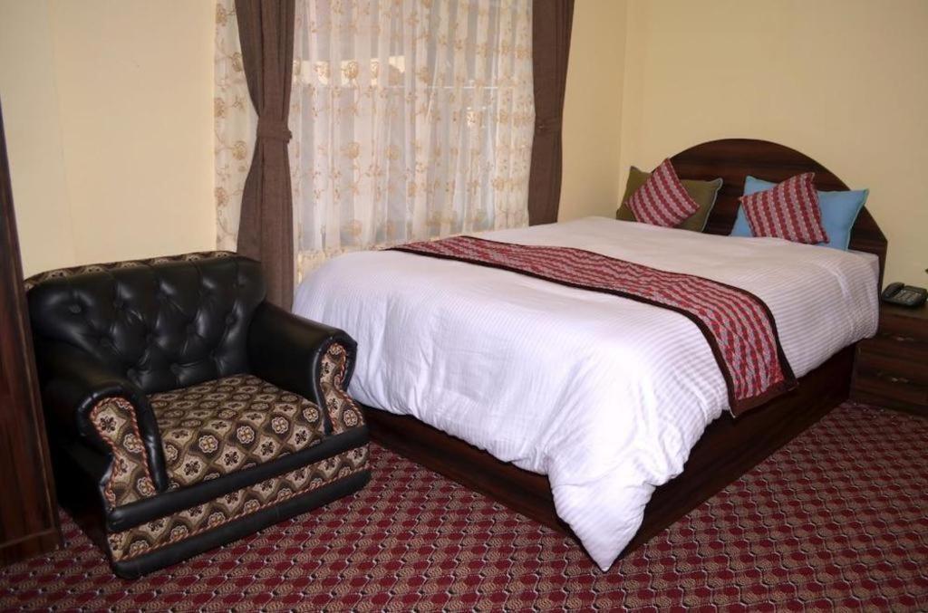 Oyo 492 Hotel Yeti Home Katmandu Kültér fotó