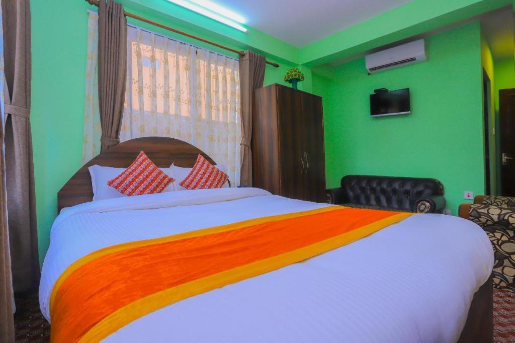 Oyo 492 Hotel Yeti Home Katmandu Kültér fotó