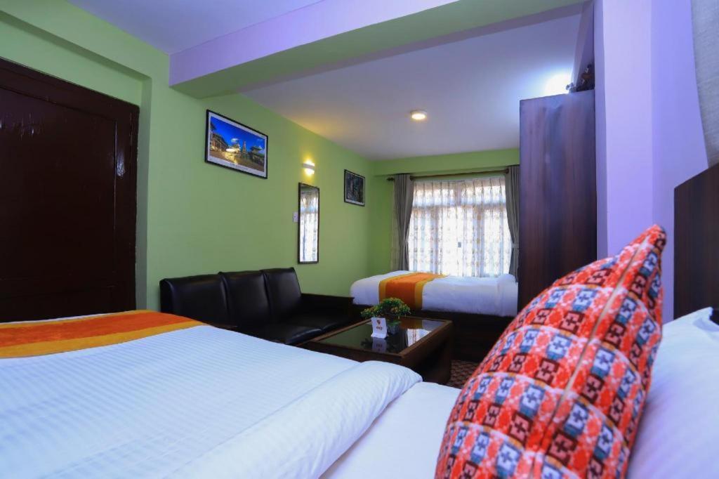 Oyo 492 Hotel Yeti Home Katmandu Kültér fotó