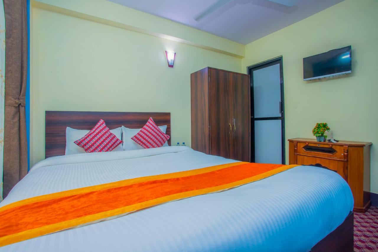 Oyo 492 Hotel Yeti Home Katmandu Kültér fotó